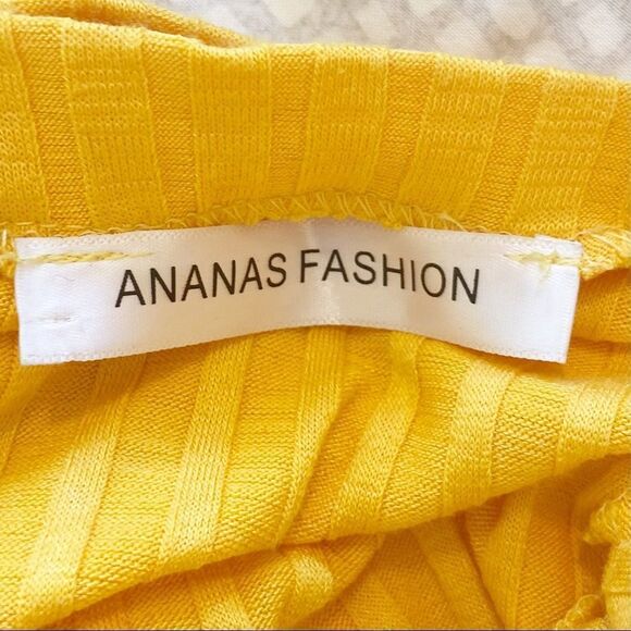 Ananas Fashion Ruched Drawstring Front Yellow Tee | Size No Tag - Picture 6 of 7